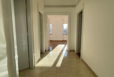 Apartament 4 camere în Piața Unirii | Clădire istorică | Str. Flor - 17