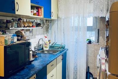 Garsonieră decomandată în Buziașului