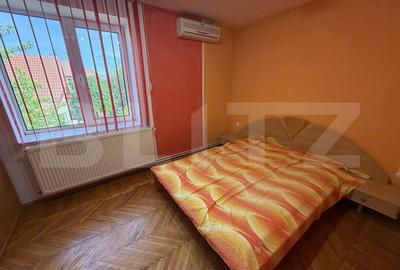 Apartament cu 2 camere semidecomandat, mobilat în Debarcader