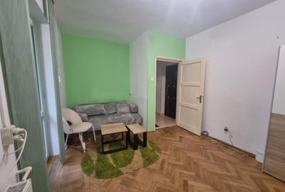 Garsonieră decomandată, mobilată în Baba Novac