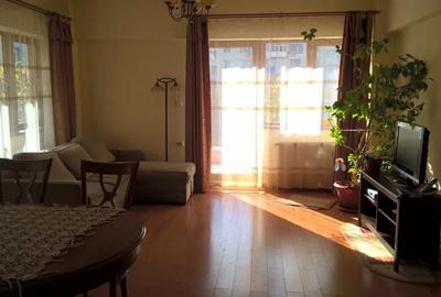 Apartament cu 3 camere decomandat, mobilat în 1 Mai