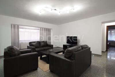 Apartament cu 4 camere decomandat, mobilat în Aviatorilor