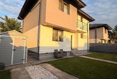 Casă cu 4 camere în Central