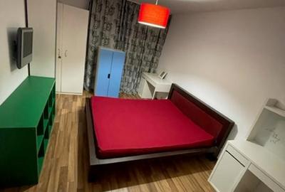 UNIRII,Biblioteca Națională, 3 camere deosebit, 100 mp, etaj 1, terase - 9