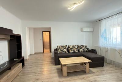 Apartament cu 3 camere semidecomandat, mobilat în Central