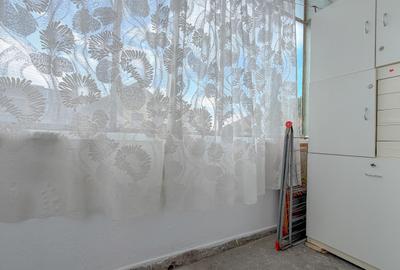 Apartament 3 camere | Ideal pentru 3 studenți | Parc Tractorul–Coresi | Parcare - 13