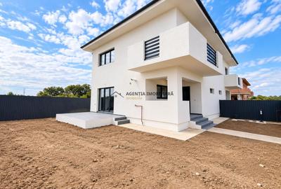 Duplex cu 4 camere în Central