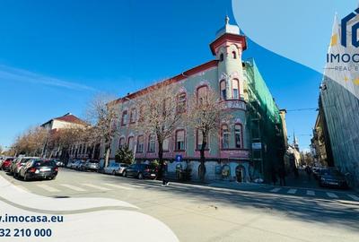 Apartament cu 5 camere semidecomandat, mobilat în Central
