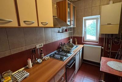 Apartament cu 2 camere semidecomandat, mobilat în Cantemir