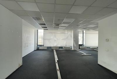 SPATIU COMERCIAL PASAJ BASARAB - CALEA GRIVITEI - 5