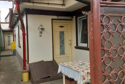 Casă individuală cu 4 camere în Tomis II