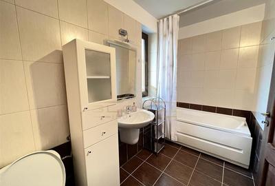 3 camere 2 NiveleTotul Nou Parcarezona Centrala str Gheorghe MarimescuUMF - 16