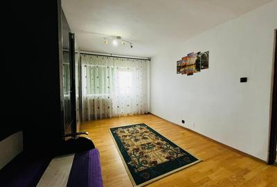 Apartament Decomandat 2 Camare 2 Balcoane / Etaj 3 Zona Steaua/Shopping City - 6