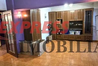 Apartament cu 4 camere decomandat în Dristor