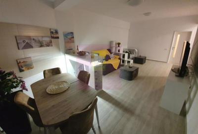 Apartament cu 2 camere semidecomandat, mobilat în Nord