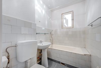 Apartament 3 camere - Titan Metrou (100 m), luminos, bloc reabilitat / 0% - 10
