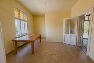 De vânzare apartament ultracentral - 2