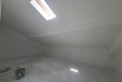 ​Vilă modernă de mijloc, finalizată la cheie | P+E+M | Curte proprie 130 mp - 20
