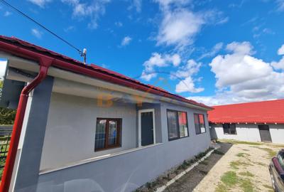 Casă cu teren 1.375 mp de vânzare în Satulung – COMISION 0 - 3