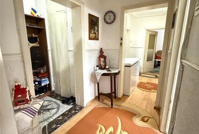 Apartament 3 Camere de Vanzare sau Inchiriere, Strada Lupeni – 81 mp, Etaj 1 - 10