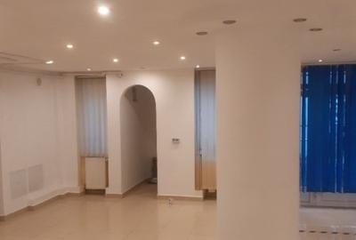 Apartament 3 camere pretabil sediu firma, birouri zona Grivitei - 1