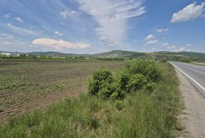 Teren intravilan Ungheni, langa depozitul Hell - 3