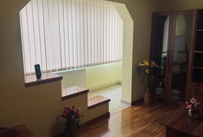 Apartament cu 3 camere decomandat în Șagului