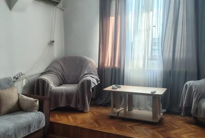 Apartament cu 2 camere semidecomandat în Giulești