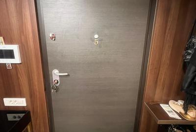 Vânzare Apartament cu 3 Camere | Finisaje Premium & Design Versace | Mobilat - 4
