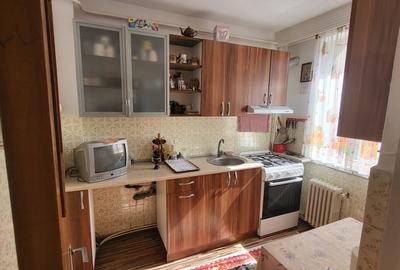 Apartament 3 camere etaj 1 - 3