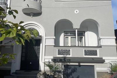 Bd. Dacia spatiu birouri in vila 7 camere - 8