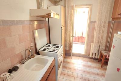 Apartament decomandat Micro 21 etaj 2 - 2