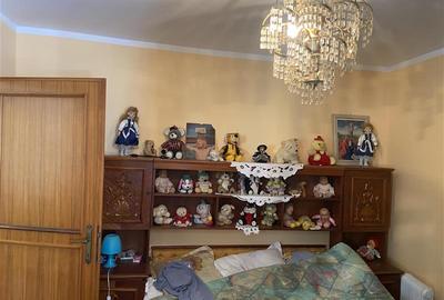 Apartament 2 camere , zona ultracentrala - Piata Moldovei , et 2 , decomandat , - 11