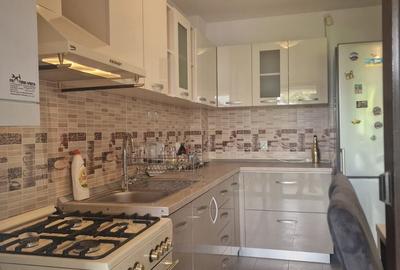 Apartament 2 camere bloc nou școala 7 - 7