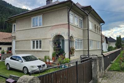 Casa 225 mp, teren intravilan 4822 mp C. Moldovenesc, Suceava - 18