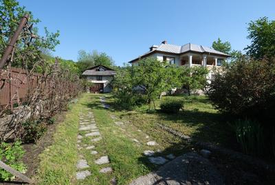 Vanzare casa mare cu etaj si 6200 mp teren intravilan Fieni, judetul Dambovita - 1