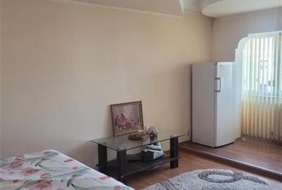 Apartament 3 camere decomandat zona Nord - 9