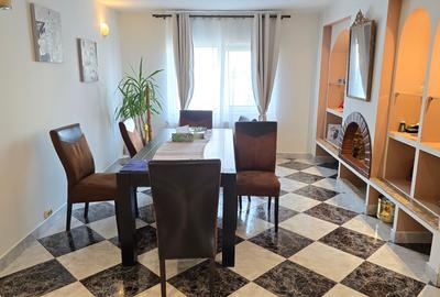 Apartament cu 4 camere decomandat în Dorobanți