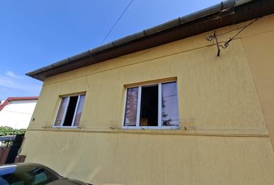 De vanzare casa singur in curte, 2 camere, Tg. Mures, Zona centrala - 2