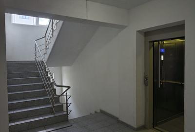Gars.dec.mob-util+parcare/aprox. 17min metrou D. Leonida-Berceni - 20