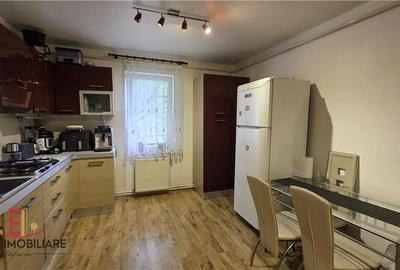 Apartament 2 camere, et 1, George Cosbuc, UMFST, 22 Decembrie - 4