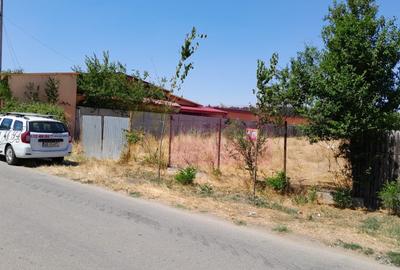 Teren Construcții intravilan de 1800 mp, în Teișori