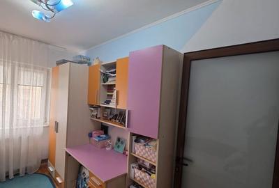 Apartament 3 camere de vânzare, et 3, zona Cina Rm Vâlcea - 6