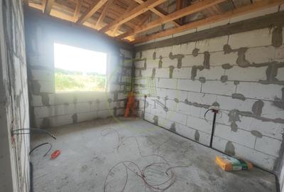 Casa 4 camere, teren 402 mp, localitatea Isalnita. - 4