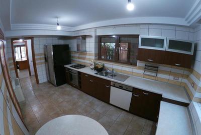 Vila 2.700mp, Paradisul Verde, cu piscina si padure proprie - 7