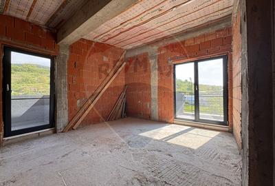 Duplex generos in ansamblu privat 500 MP teren. Radaia, Baciu - 13