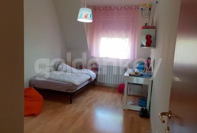 Vilă cu 7 camere in complex cu piscina - 11