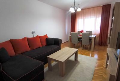 Apartament cu 4 camere decomandat în 1 Mai