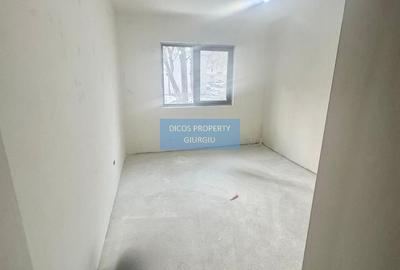 Apartament 4 camere de vânzare – Bd. București - 9