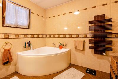 Vilă S+P+M, 2 fronturi stradale, ideală locuit/birouri/clinică, grădiniță, etc - 12
